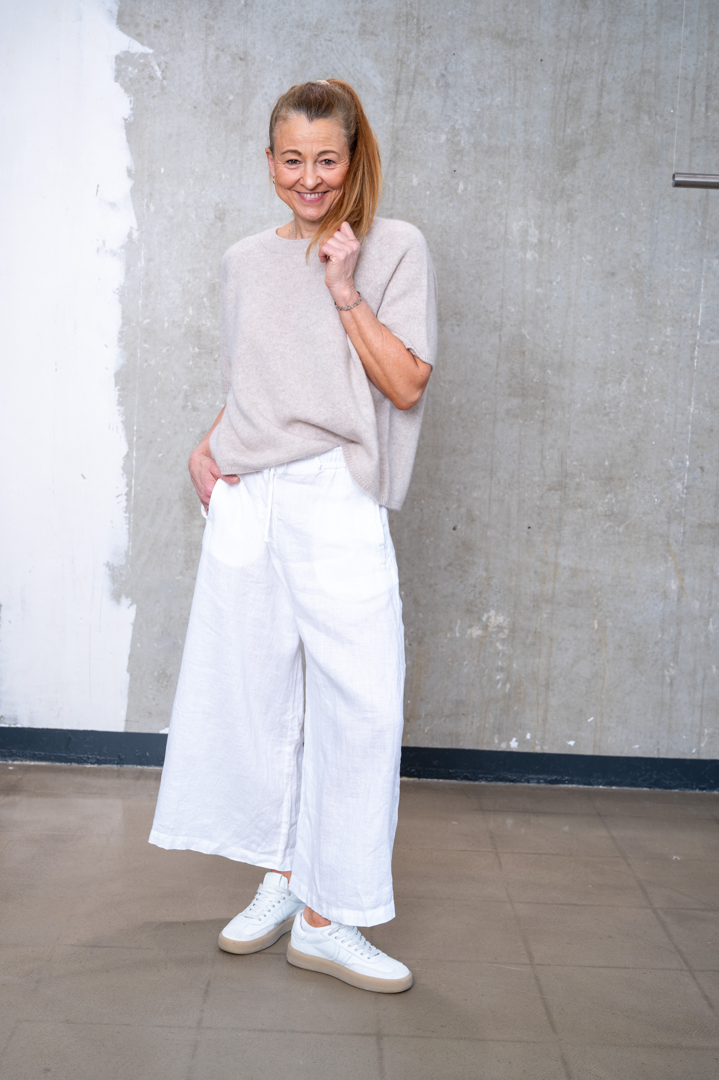 NARLI Kurzarm Pullover hellgrau & sand