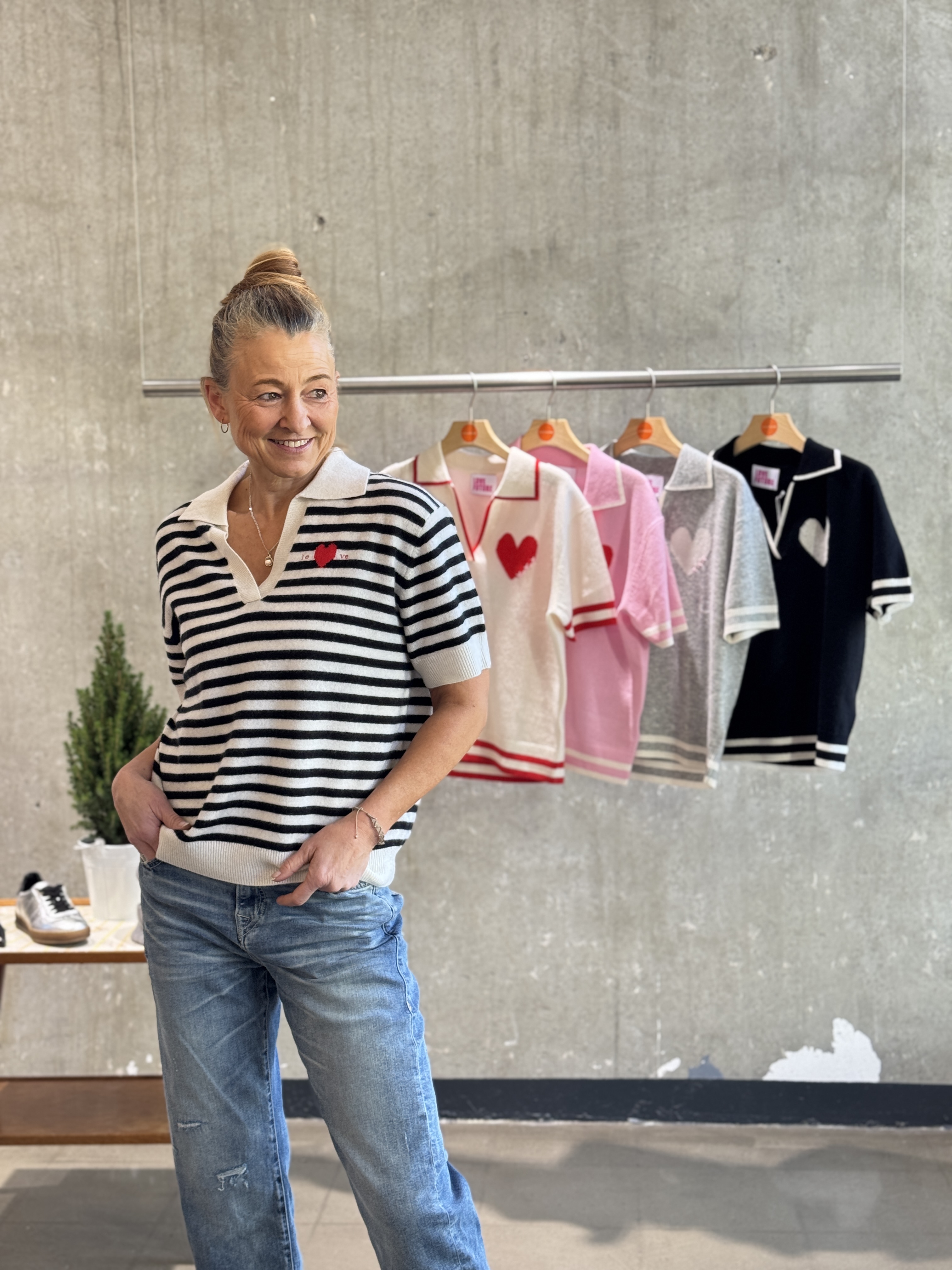 LOVE FUTURE Pullover in 4 Farben