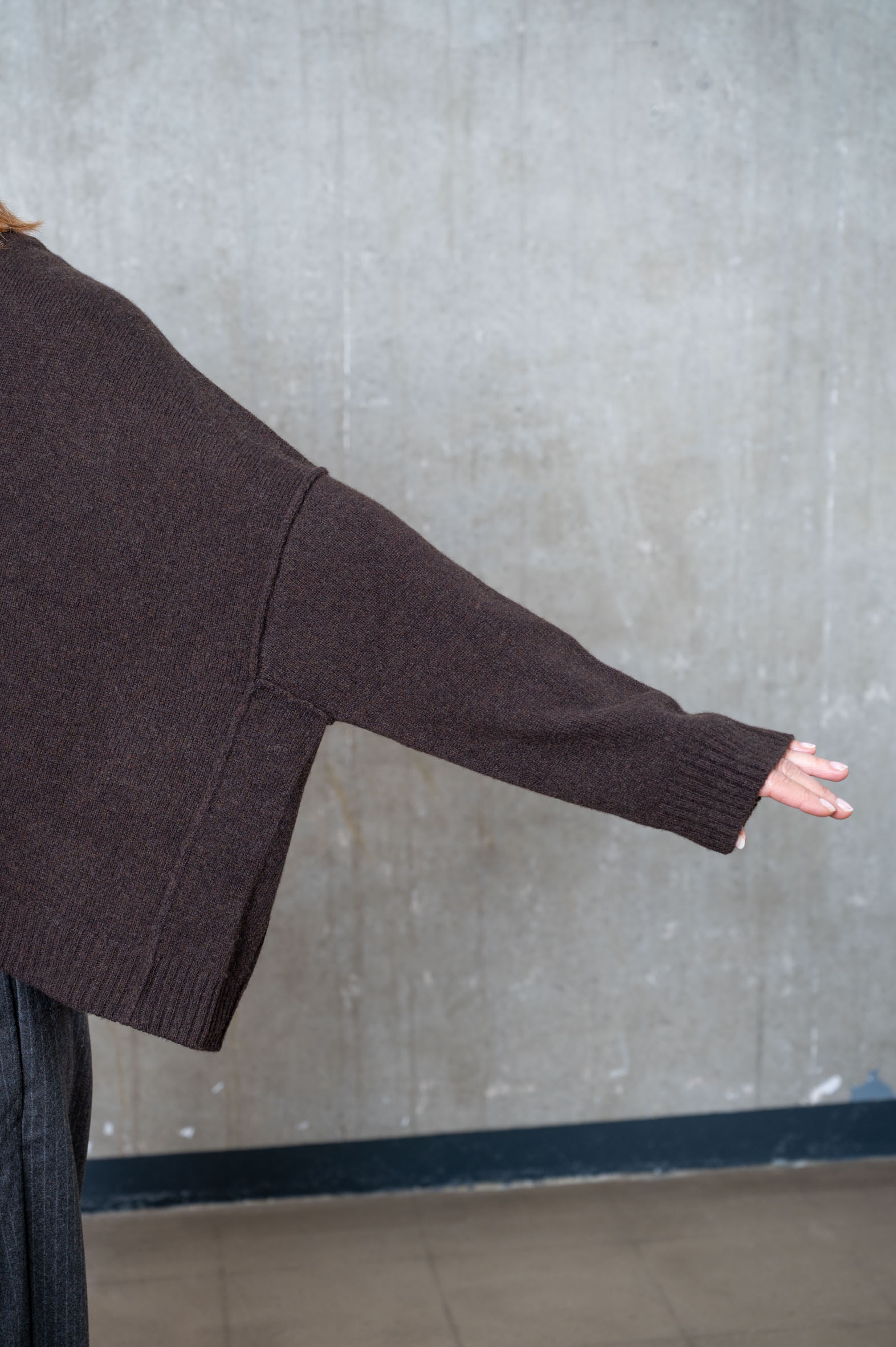 NARLI V-Pullover night und mocha  - Cashmere/Seide/Wolle 37-105