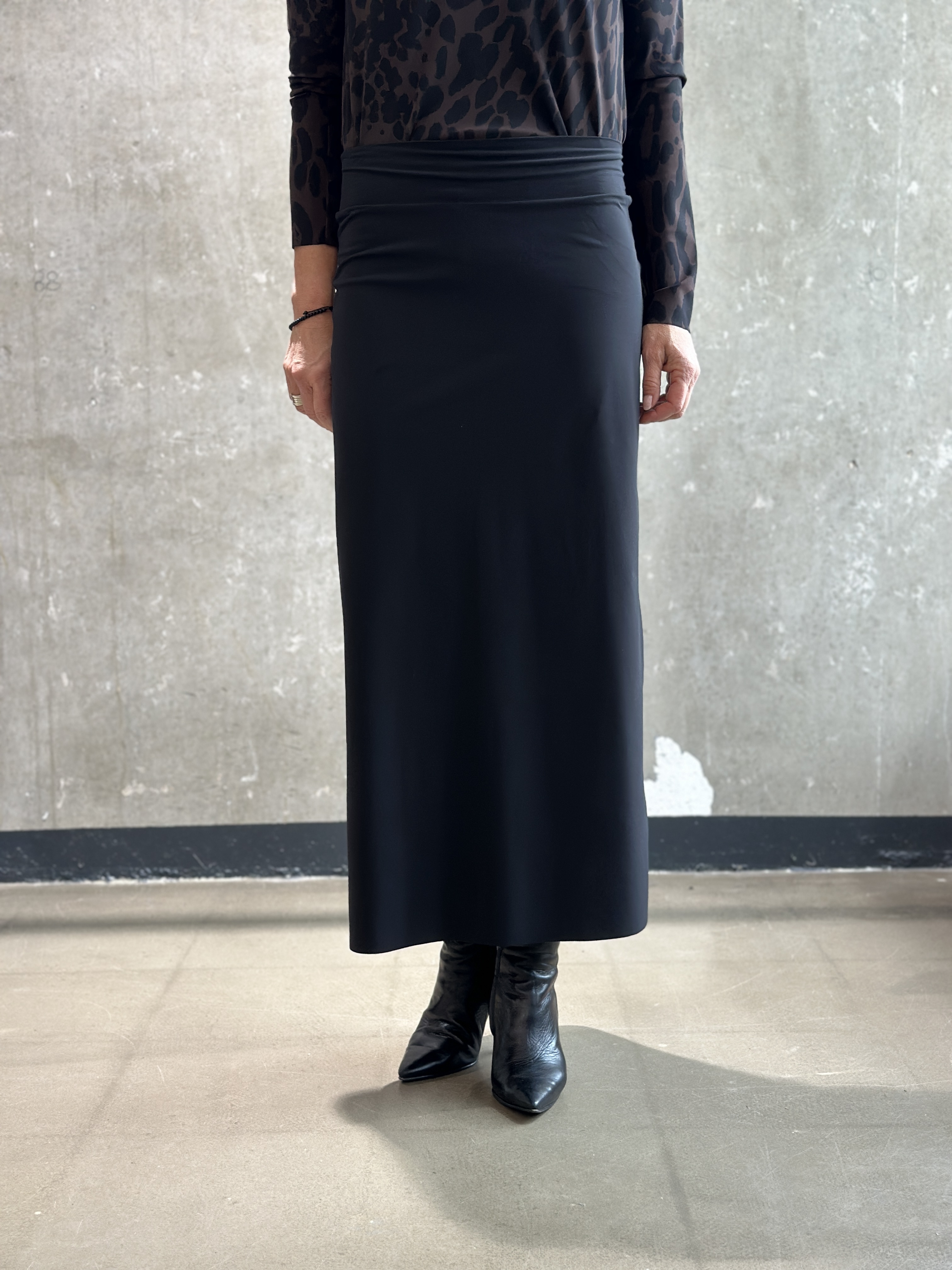 SASSENBACH_Style Rock LUDOVICA