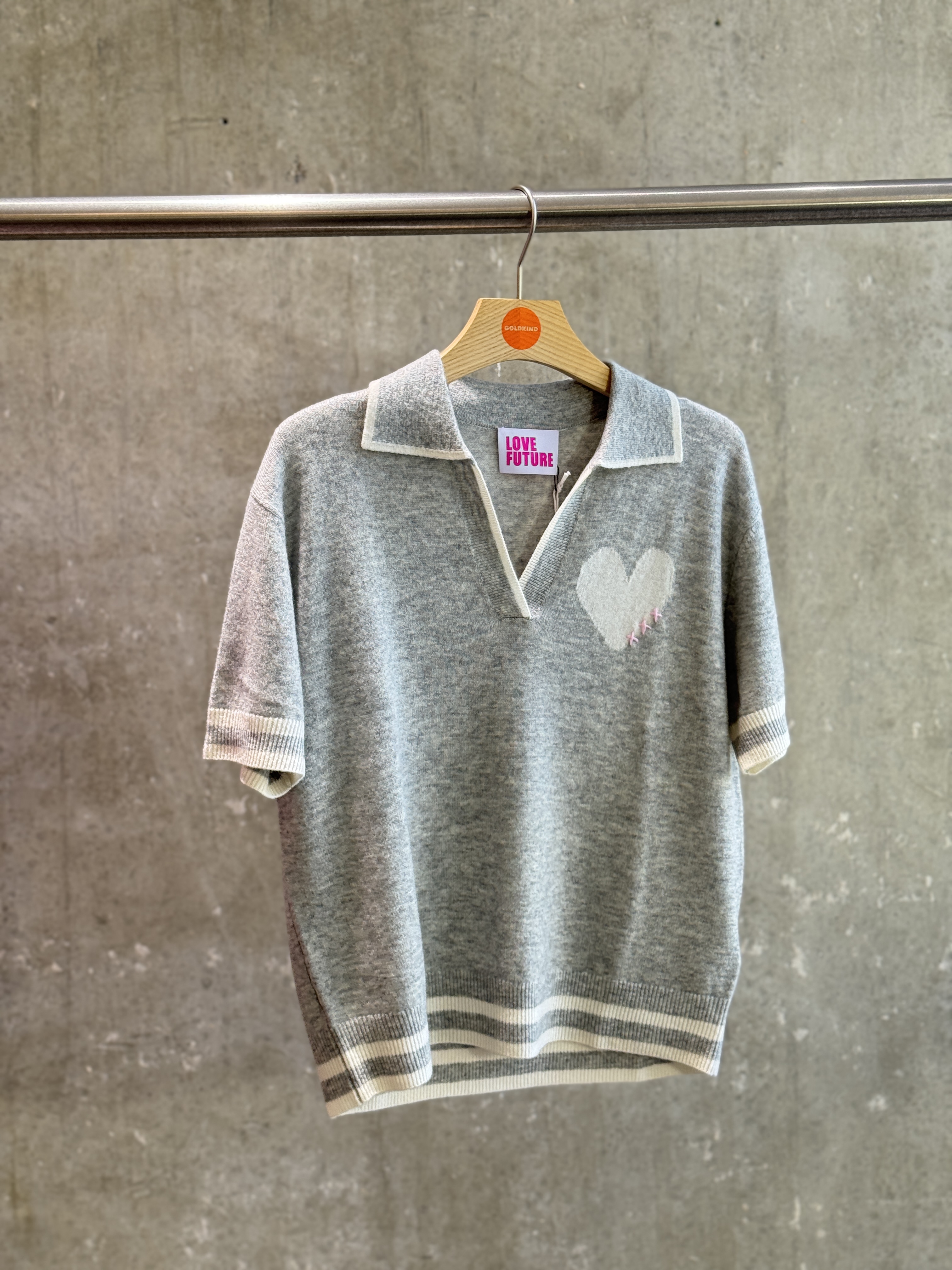 LOVE FUTURE Pullover in 4 Farben